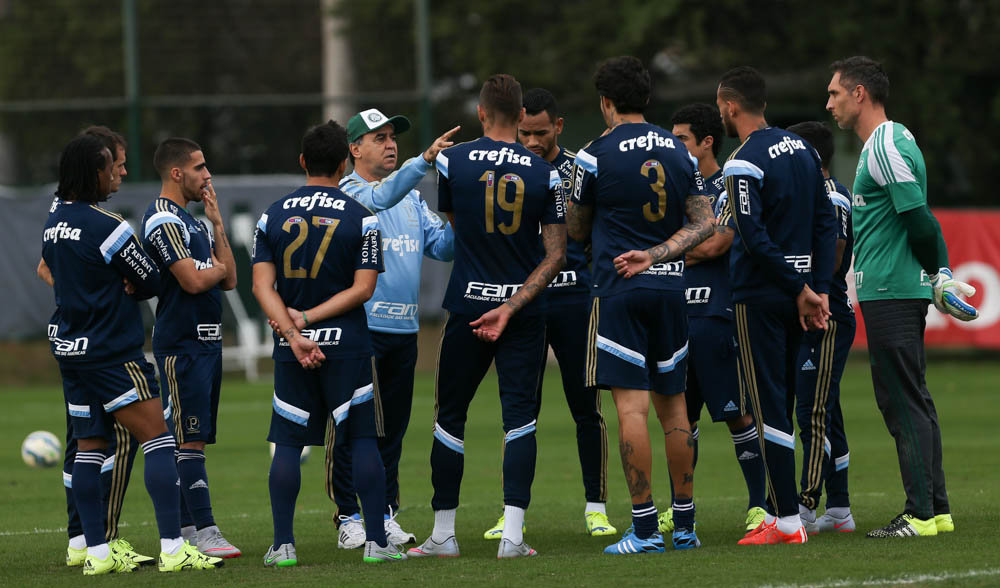 EXCLUSIVO: Em Goiânia, Palmeiras define equipe com apenas uma mudança. Confira a escalação
